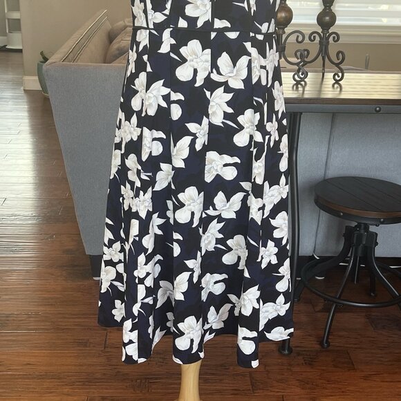 Ann Taylor Dress Women’s 14 Midi Black Navy White Floral Stretch Fit & Flare - Picture 3 of 13